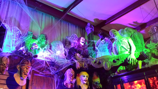 Costume Store «The Holiday Store», reviews and photos, 301 Commerce Ct d, Winter Haven, FL 33880, USA