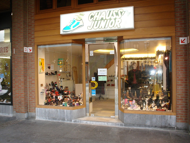 Boutique CHAUSS' JUNIOR - Magasin de chaussures pour bébés, enfants et adolescents, spécialisé dans les chaussures médicales.