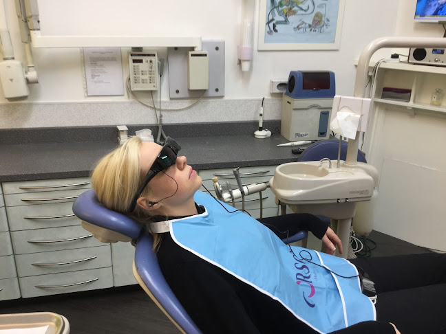 Comments and reviews of Anniesland Cross Dental Practice