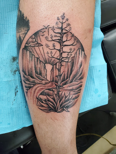 Explore easy flash tattoo ideas, creative tattoo ideas in Nacogdoches, available at Caseys Tattoo