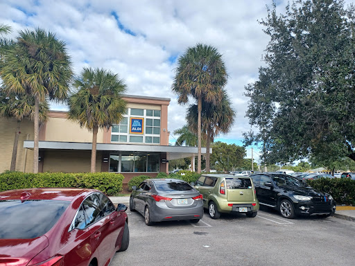 Supermarket «ALDI», reviews and photos, 19650 S Dixie Hwy, Cutler Bay, FL 33157, USA