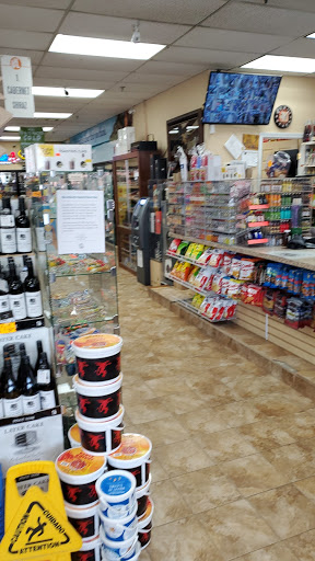 Liquor Store «UXBRIDGE LIQUORS», reviews and photos, 158 N Main St, Uxbridge, MA 01569, USA