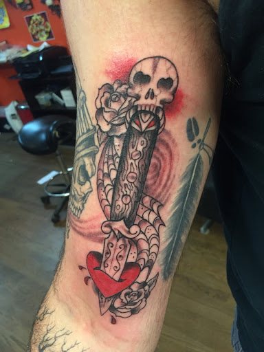 Tattoo Shop «Doc Rivers Electric Tattoo», reviews and photos, 66 1/2 Worrall Ave, Poughkeepsie, NY 12603, USA