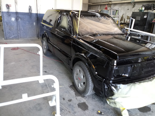 Auto Body Shop «Maaco Collision Repair & Auto Painting», reviews and photos, 1570 N Washington Blvd, Sarasota, FL 34236, USA