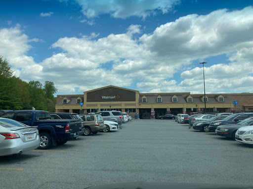 Discount Store «Walmart», reviews and photos, 40 Drury Dr, La Plata, MD 20646, USA