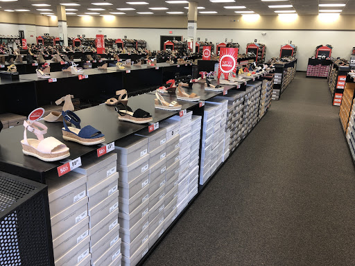 Shoe Store «Off Broadway Shoe Warehouse», reviews and photos, 27291 La Paz Rd, Laguna Niguel, CA 92677, USA