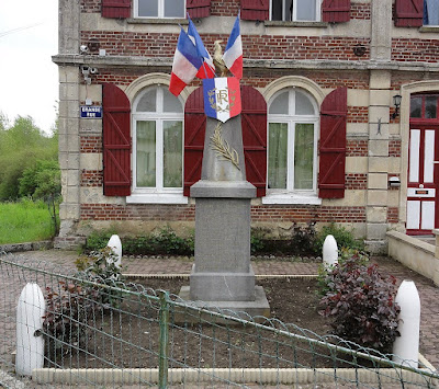 Monument aux morts de Fressancourt à Fressancourt