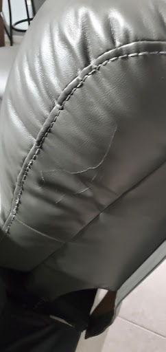 Furniture Store «Furniture Distribution Center», reviews and photos, 5011 W Hillsborough Ave, Tampa, FL 33634, USA