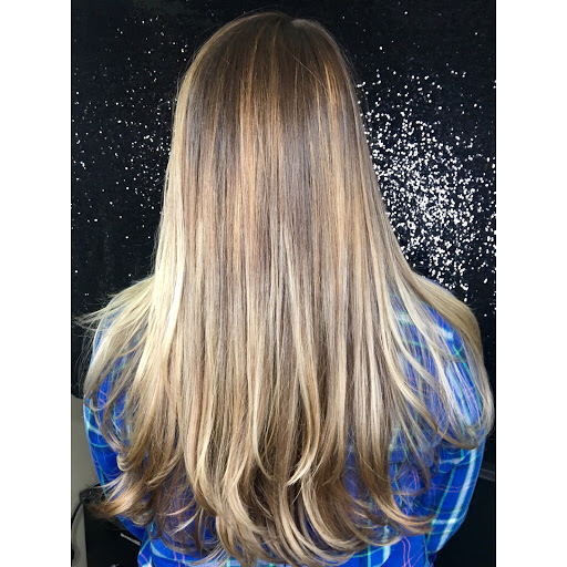 Beauty Salon «Village Vanity», reviews and photos, 135 Deer Park Ave, Babylon, NY 11702, USA