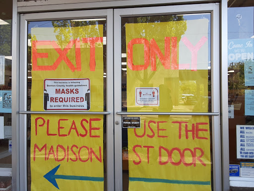 Used Book Store «The Corvallis Book Bin», reviews and photos, 215 SW 4th St, Corvallis, OR 97333, USA