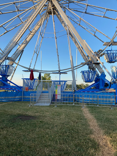 Park «Civic Center Park», reviews and photos, 24135 Hall Rd, Woodhaven, MI 48183, USA