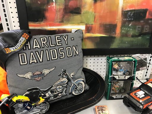 Thrift Store «Goodwill Store and Donation Center», reviews and photos, 1484 E Ellis Rd, Norton Shores, MI 49444, USA