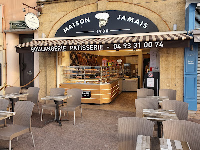 Maison JAMAIS à Cagnes-sur-Mer