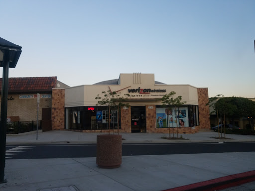 Verizon Authorized Retailer - Wireless Plus Montrose, 3738 N Verdugo Rd, Montrose, CA 91020, USA, 