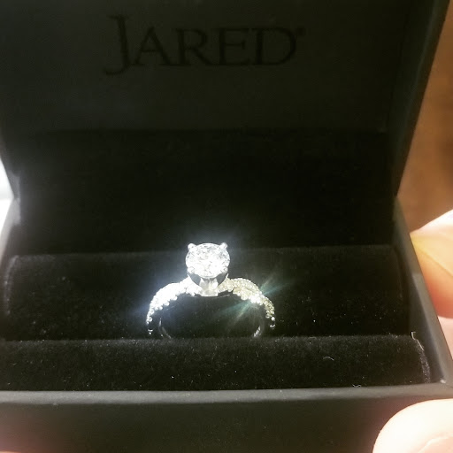 Jewelry Store «Jared The Galleria of Jewelry», reviews and photos, 3085 Government Blvd, Mobile, AL 36606, USA