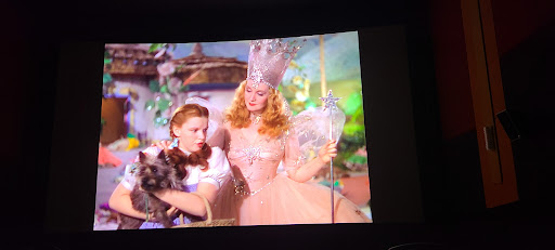 Movie Theater «Regal Cinemas Bridgeport Village 18 & IMAX», reviews and photos, 7329 SW Bridgeport Rd, Tigard, OR 97224, USA