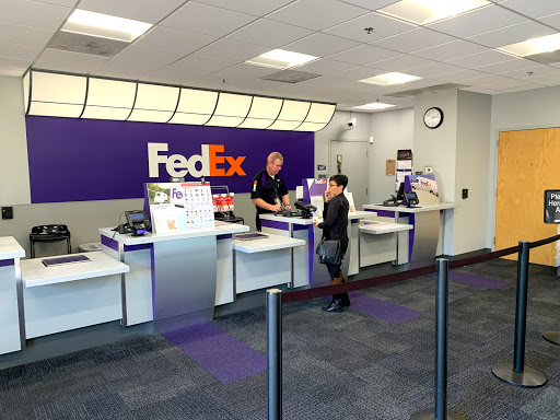 Shipping and Mailing Service «FedEx Ship Center», reviews and photos, 8210 S Hardy Dr, Tempe, AZ 85284, USA