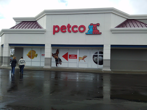 Pet Supply Store «Petco Animal Supplies», reviews and photos, 18200 NW Evergreen Pkwy, Beaverton, OR 97006, USA