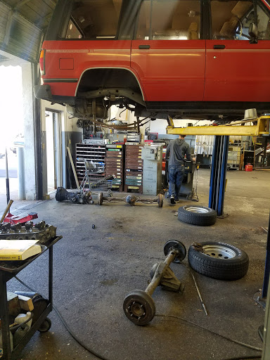 Auto Repair Shop «Creech Import Repair, Inc.», reviews and photos, 1818 St Albans Dr #106, Raleigh, NC 27609, USA