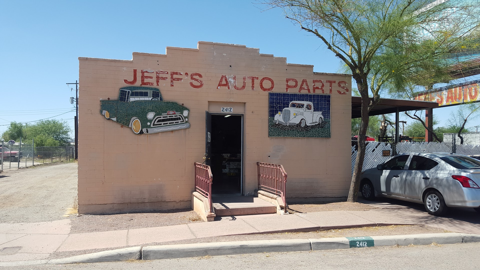 Auto parts store In Tucson AZ 