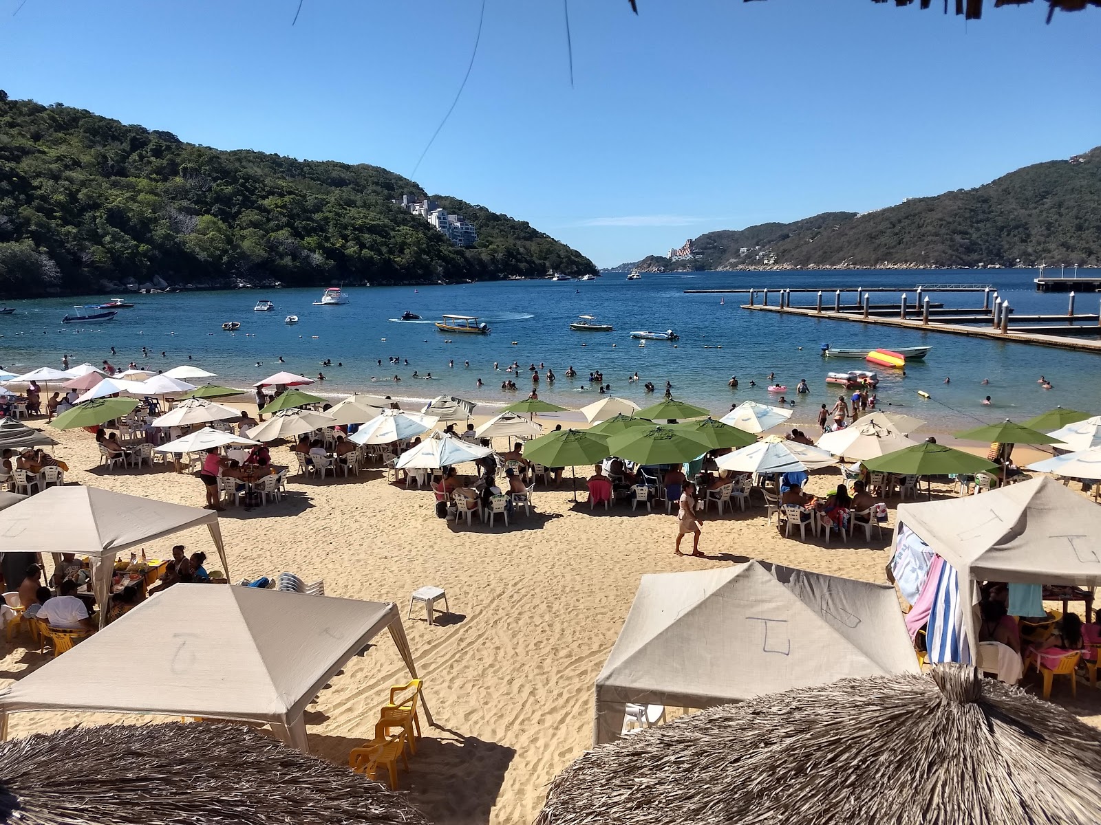 Playa Majahua'in fotoğrafı küçük koy ile birlikte