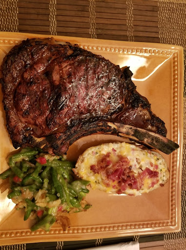 Meat Processor «Thomas Meat & Seafood Market», reviews and photos, 875 W Poplar Ave #14, Collierville, TN 38017, USA