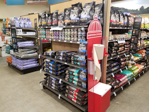 Pet Supply Store «Petco Animal Supplies», reviews and photos, 157-20 Cross Bay Blvd, Howard Beach, NY 11414, USA