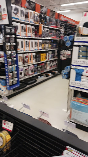 Auto Parts Store «AutoZone», reviews and photos, 545 W Lake St, Addison, IL 60101, USA