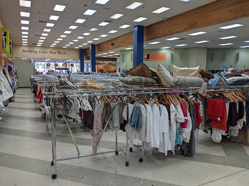 Clothing Store «GoodWill», reviews and photos, 1356 E Vine St, Kissimmee, FL 34744, USA