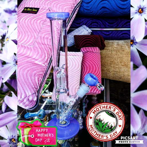 Tobacco Shop «i-nhale Smoke Shop Veteran Owned», reviews and photos, 1055 Redondo Ave, Long Beach, CA 90804, USA