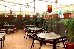 Dilly's Veg Kitchen - Best Veg Restaurant and Banquet Hall in Vadodara, Gujarat, India image