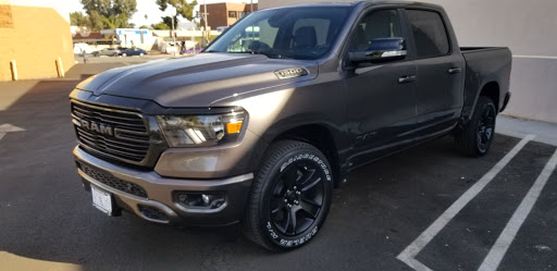 Used Car Dealer «Shaver Chrysler Dodge Jeep RAM & FIAT», reviews and photos, 3888 Thousand Oaks Blvd, Thousand Oaks, CA 91362, USA