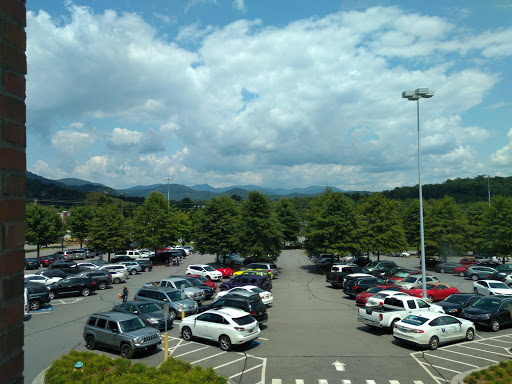 Book Store «Barnes & Noble», reviews and photos, 3 S Tunnel Rd, Asheville, NC 28805, USA