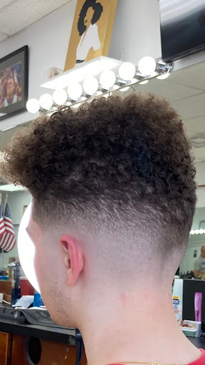 Barber Shop «Miami Beach Barber Shop», reviews and photos, 1114 Normandy Dr, Miami Beach, FL 33141, USA