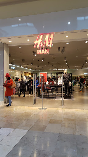 Clothing Store «H&M», reviews and photos, 4400 Sharon Rd, Charlotte, NC 28211, USA