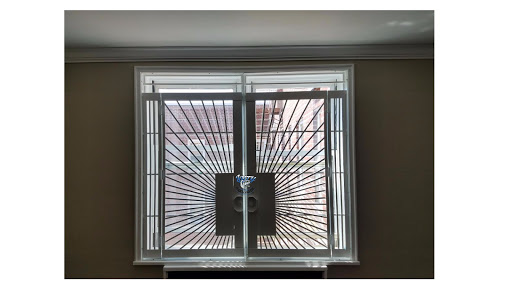 Locksmith «Larry The Locksmith Security and Hardware», reviews and photos, 3703 Riverdale Ave, Bronx, NY 10463, USA