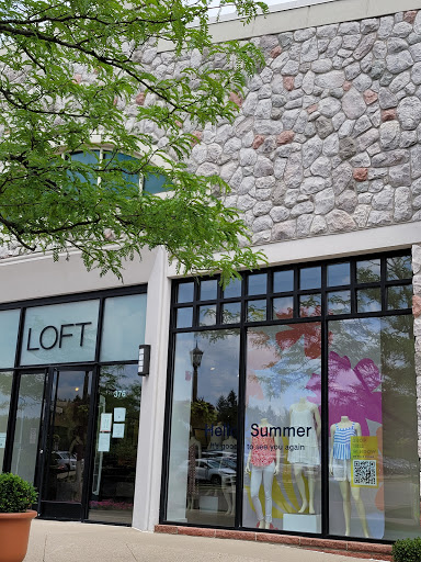 Shopping Mall «Village Of Rochester Hills», reviews and photos, 104 Adams Rd, Rochester, MI 48309, USA