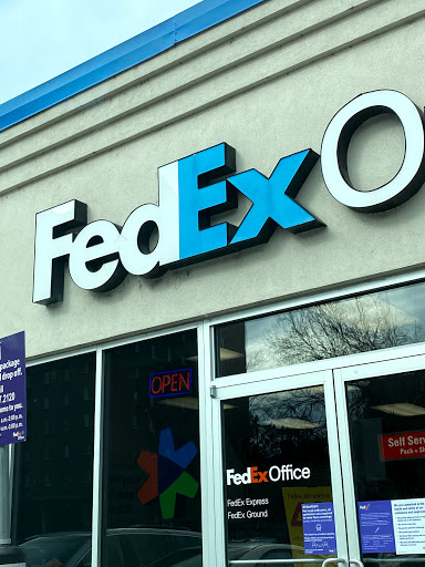 Print Shop «FedEx Office Print & Ship Center», reviews and photos, 2308 West End Ave, Nashville, TN 37203, USA