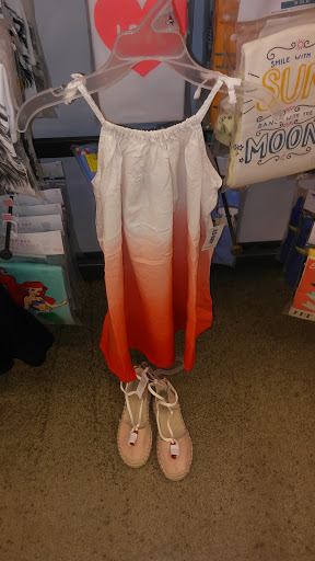 Clothing Store «Old Navy», reviews and photos, 3260 Fairlane Dr, Allen Park, MI 48101, USA