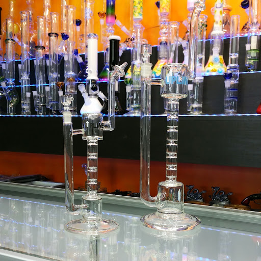 Tobacco Shop «Puff Puff Pass Smoke Shop», reviews and photos, 125 W Sunrise Blvd, Fort Lauderdale, FL 33311, USA