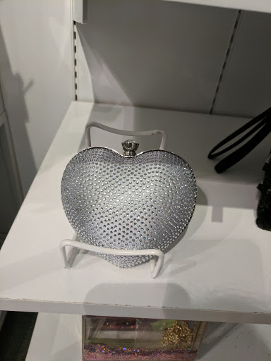 Fashion Accessories Store «Charming Charlie», reviews and photos, 1512 Stone Hill Dr, Pflugerville, TX 78660, USA