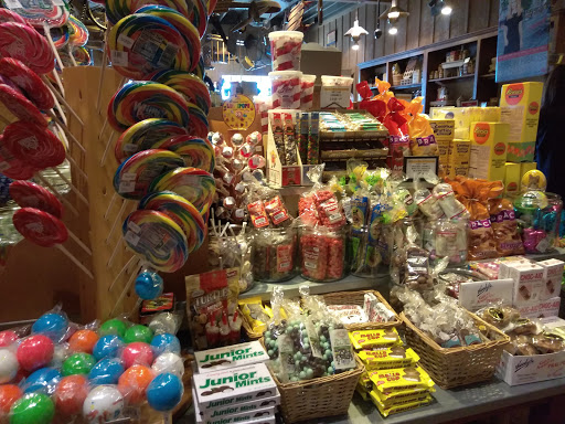 American Restaurant «Cracker Barrel Old Country Store», reviews and photos, 110 Hancock Ln, Mt Holly, NJ 08060, USA