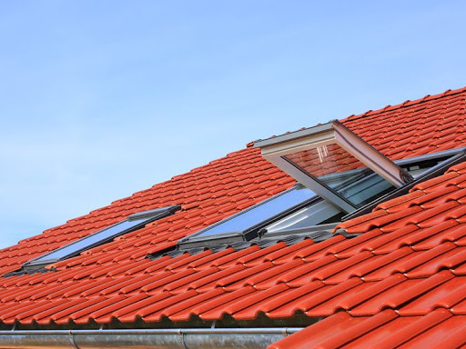 Roofing Contractor «Assurance Roofing - Roofing Contractor | Company Serving Louisville, KY», reviews and photos, 1600 Hialeah Ct, Goshen, KY 40026, USA