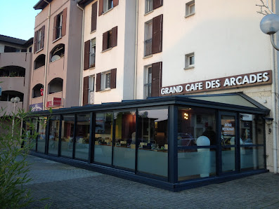 Les Arcades Restaurant 271 Rue du Bugey, 01360 Loyettes, France