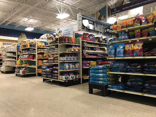 Pet Supply Store «PetSmart», reviews and photos, 1 Worcester Rd, Framingham, MA 01701, USA