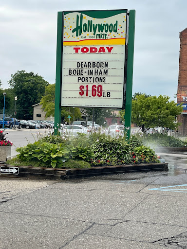 Grocery Store «Hollywood Super Market», reviews and photos, 714 N Main St, Royal Oak, MI 48067, USA