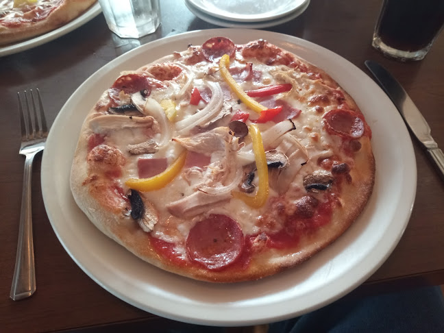 Reviews of Salvana's Restaurant in Barrow-in-Furness - Pizza