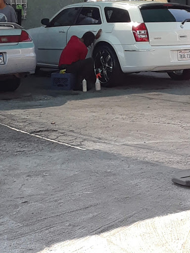 Hoover Car Wash en Los Angeles