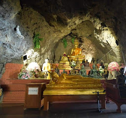 ถ้ำเง้า Ngao Cave