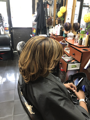 Beauty Salon «Bonita Beauty Salon Inc», reviews and photos, 353 Waverly Ave, Brooklyn, NY 11238, USA
